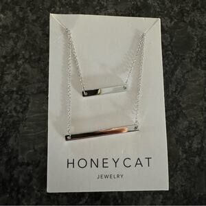 HONEYCAT DOUBLE LAYERED BAR NECKLACE IN SILVER | MINIMALIST DELICATE JEWELRY